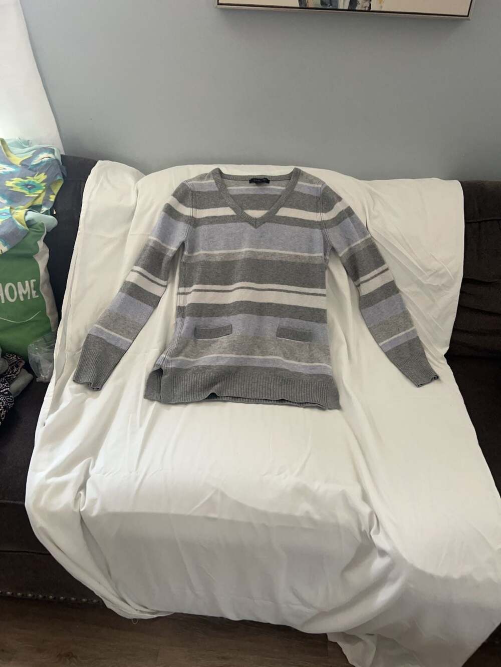 Tahari Women's Striped V-Neck Sweater Size XS